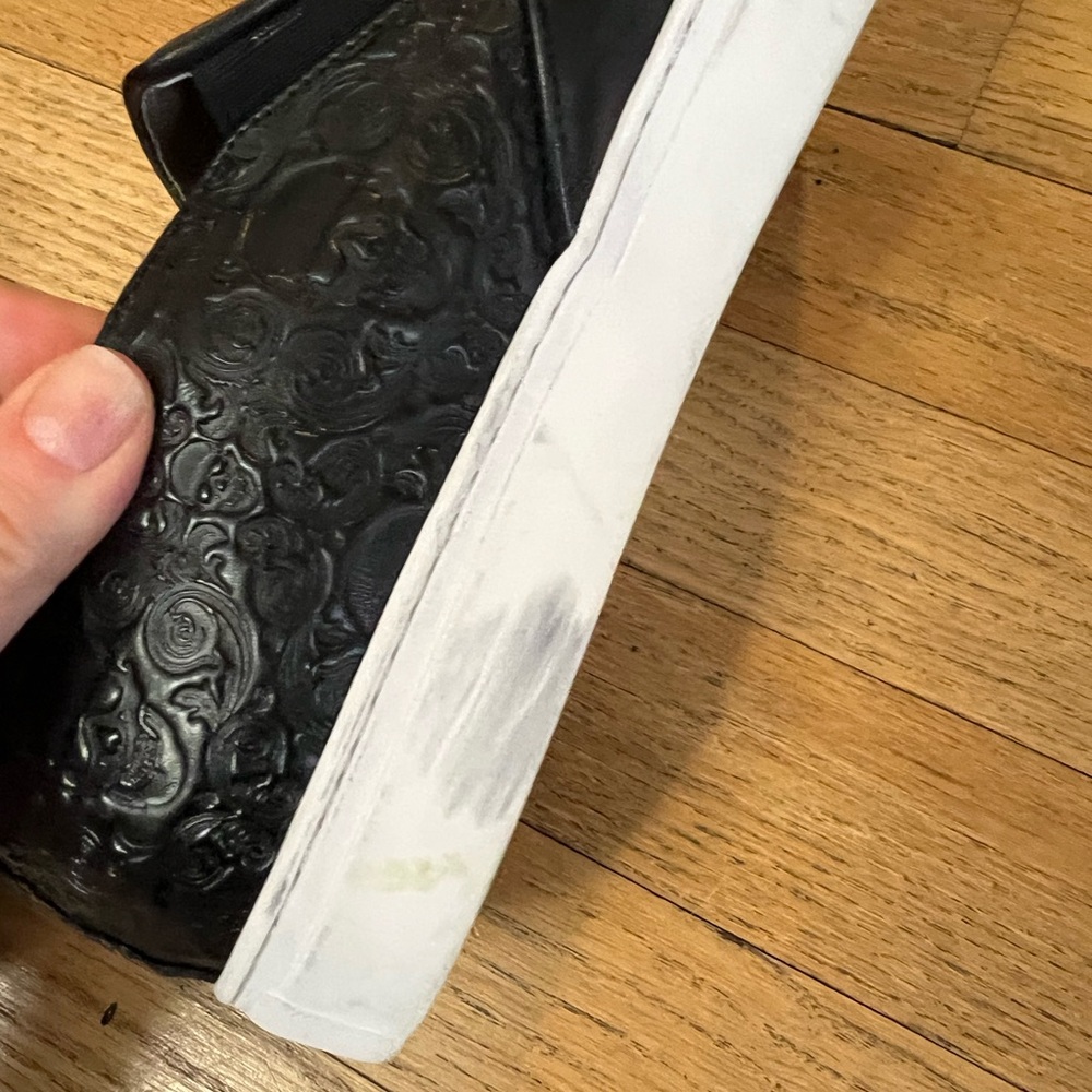 Robert Graham Embossed Skull Leather Shoes - Picture 12 of 16